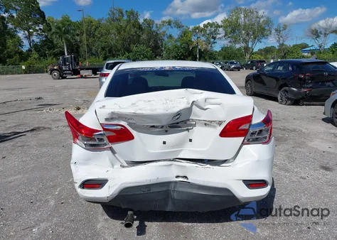 2016 Nissan Sentra Fe+ S/S/Sl/Sr/Sv z USA, uszkodzony, nr VIN 3N1AB7AP8GY241214